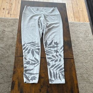 Aerie Gray Botanical Leggings